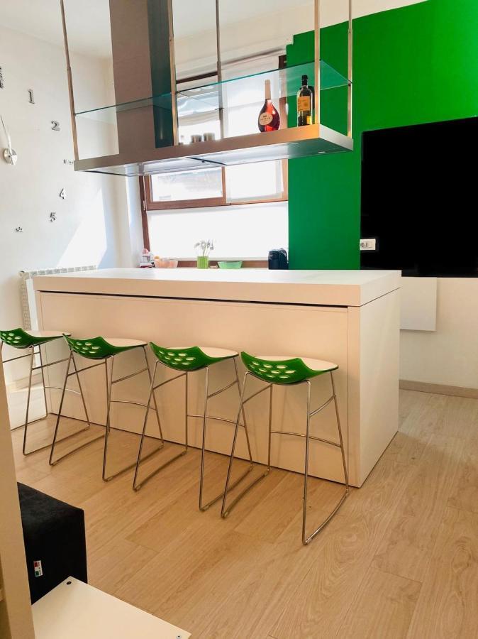 Torino Centro - La Casa Di Zoe Apartment Bagian luar foto