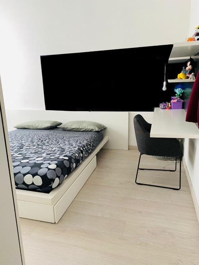 Torino Centro - La Casa Di Zoe Apartment Bagian luar foto