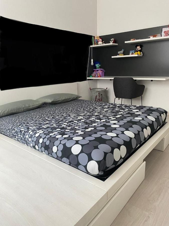 Torino Centro - La Casa Di Zoe Apartment Bagian luar foto