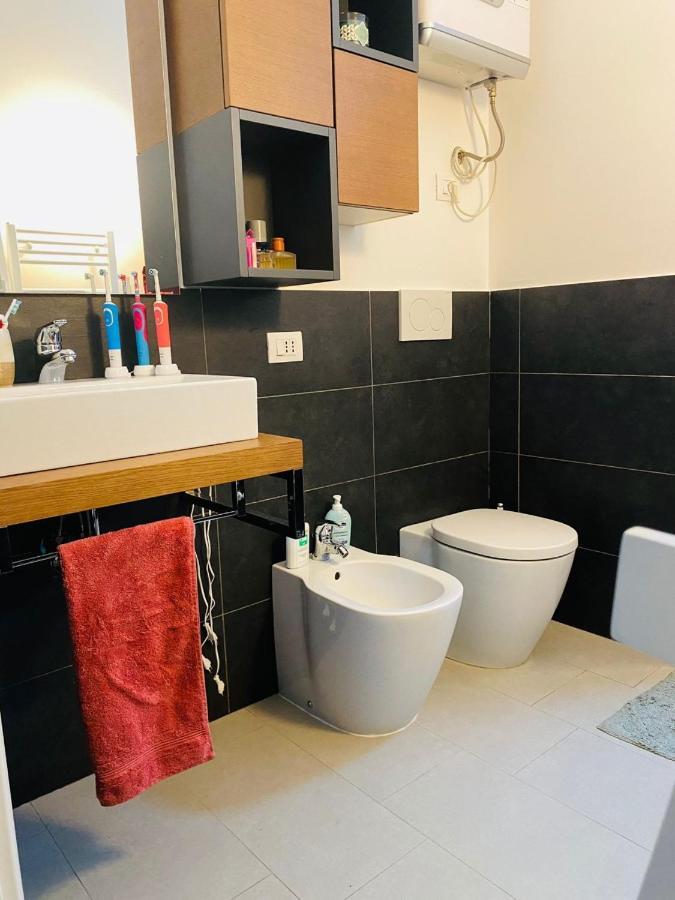 Torino Centro - La Casa Di Zoe Apartment Bagian luar foto